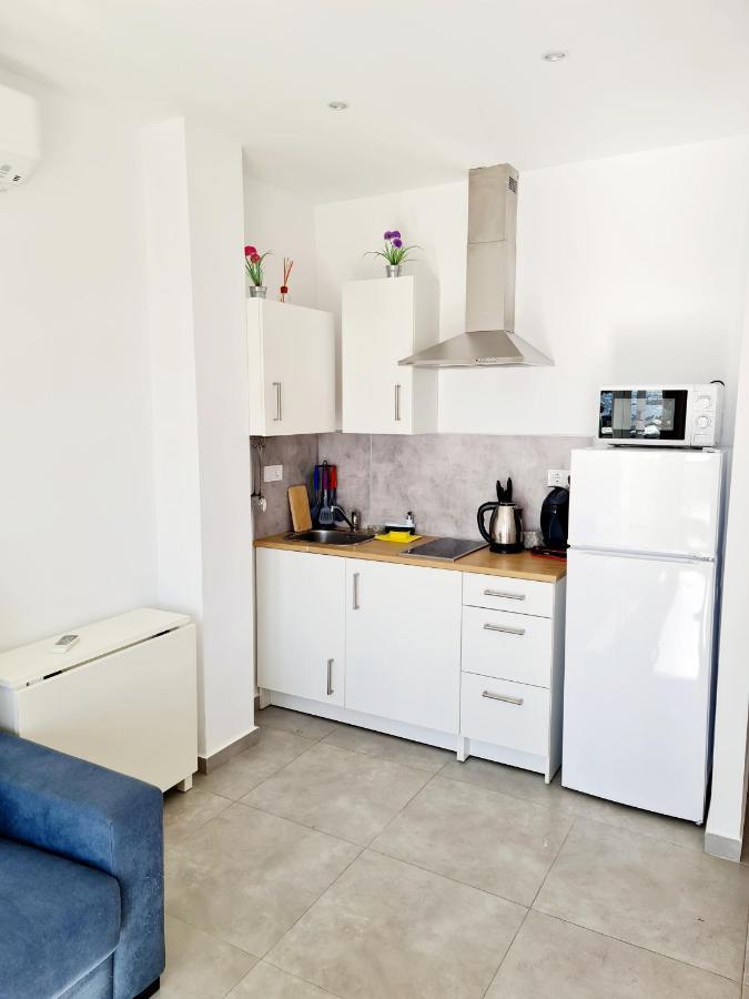 Estudios Tisifone La Cala Del Moral Exteriér fotografie